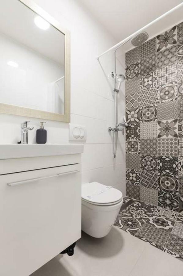 Penthouse "Sky 17" S Balkonom I Besplatnim Parkingom Apartment Zagreb Ngoại thất bức ảnh