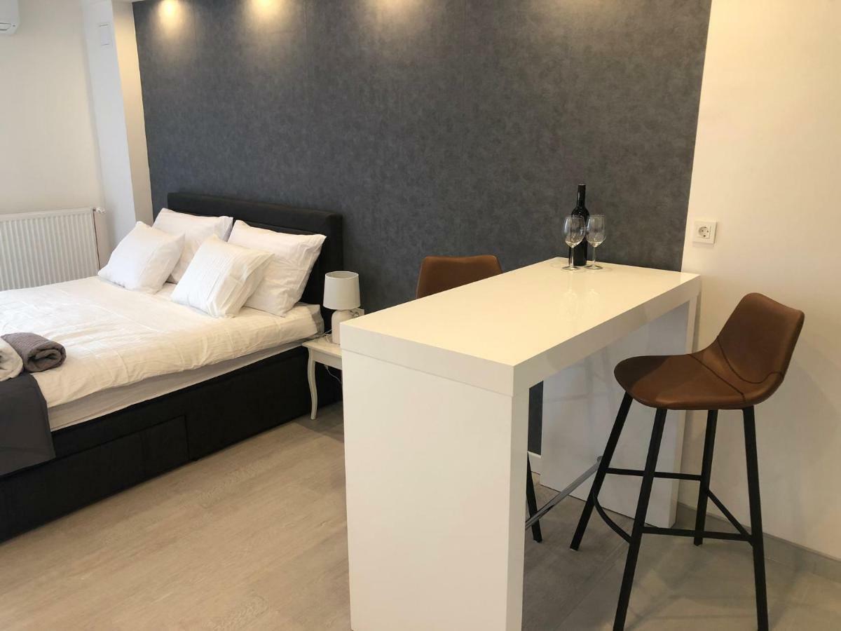 Penthouse "Sky 17" S Balkonom I Besplatnim Parkingom Apartment Zagreb Ngoại thất bức ảnh